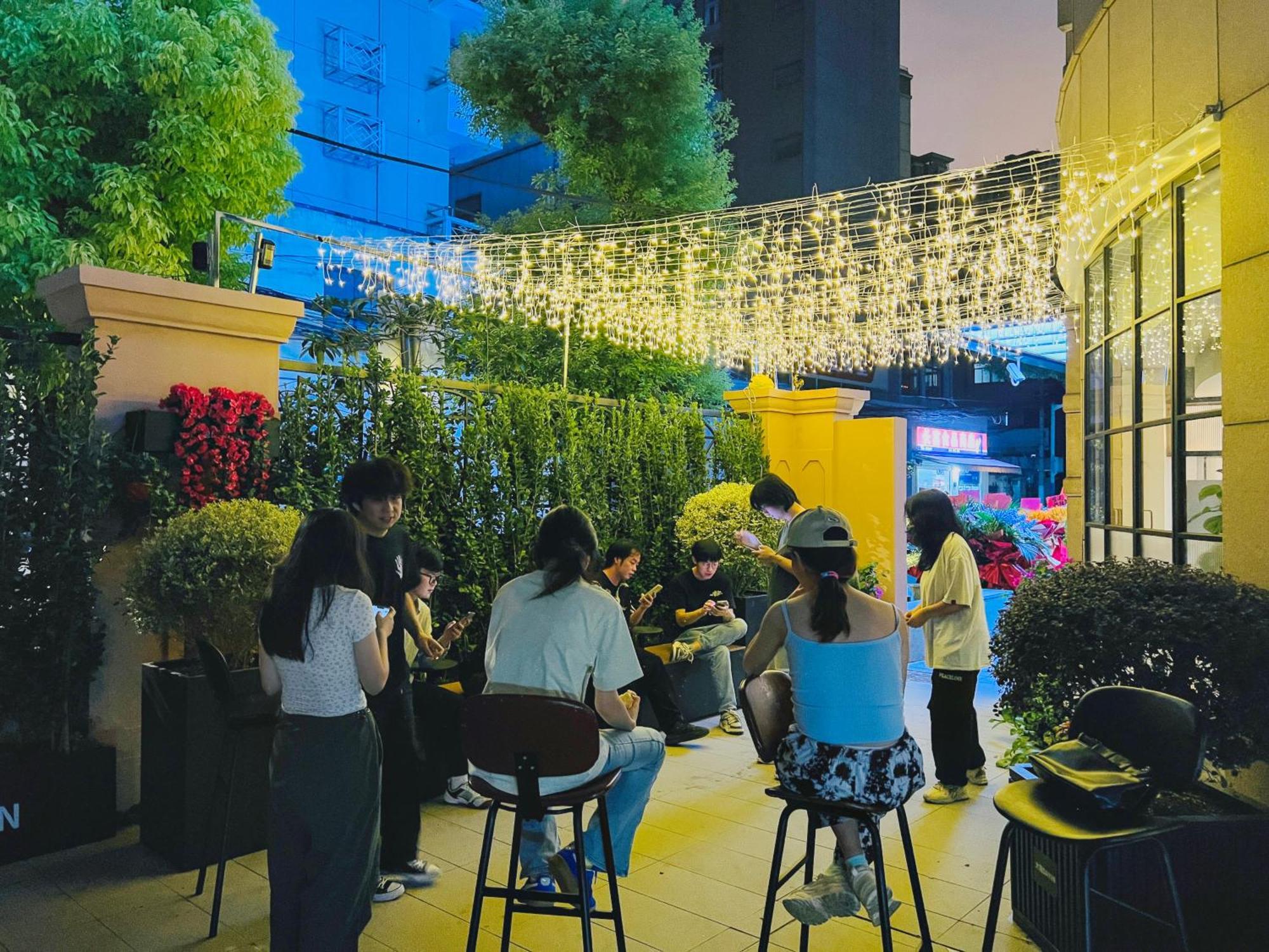 Dayin Garden Hotel -Near People'S Square & Nanjing Road-Large Social Area -Bar -Cafe -Gym -Free Laundry Luggage Storage -24H Front Desk-English Service Shanghai Extérieur photo