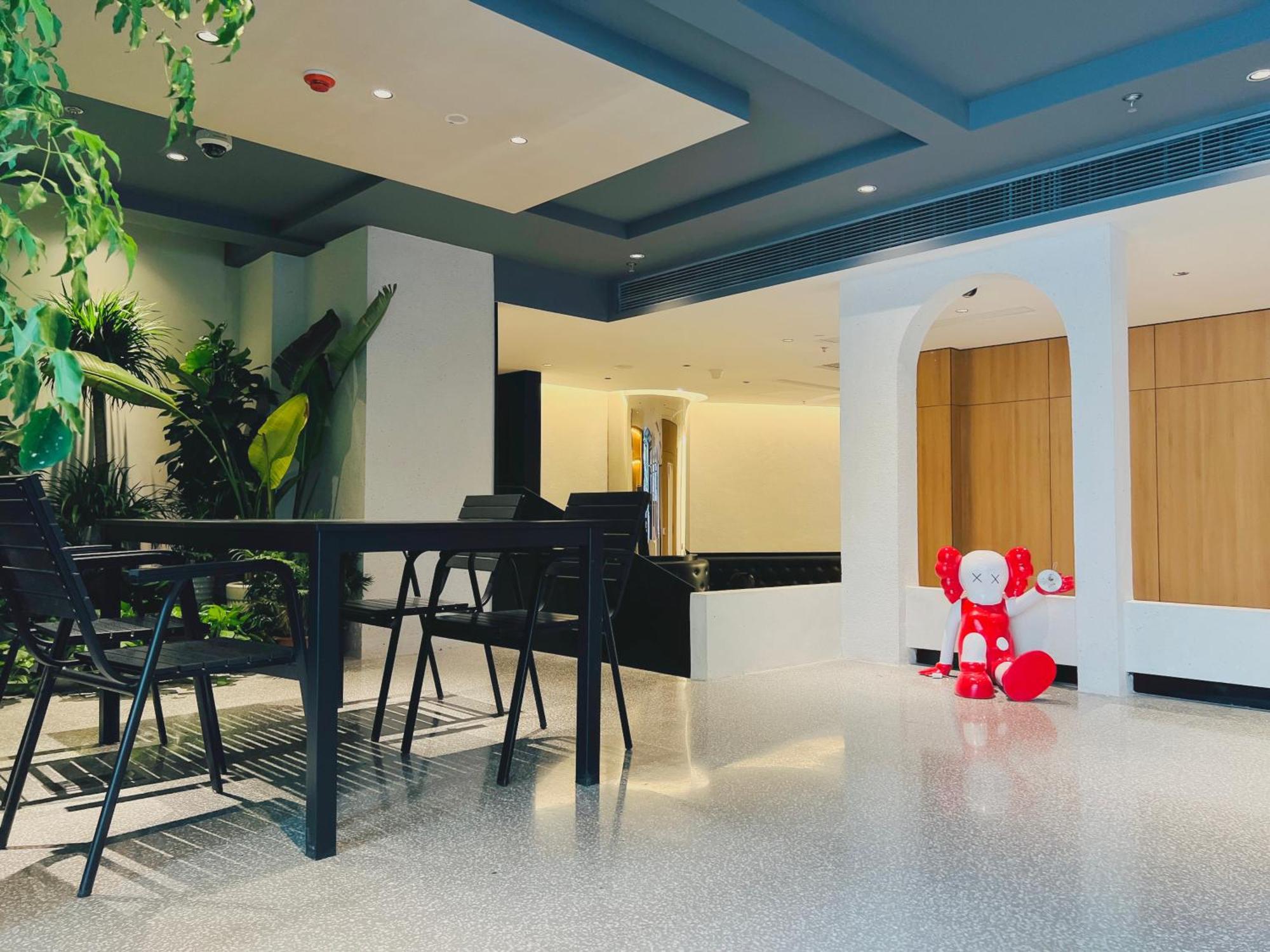 Dayin Garden Hotel -Near People'S Square & Nanjing Road-Large Social Area -Bar -Cafe -Gym -Free Laundry Luggage Storage -24H Front Desk-English Service Shanghai Extérieur photo