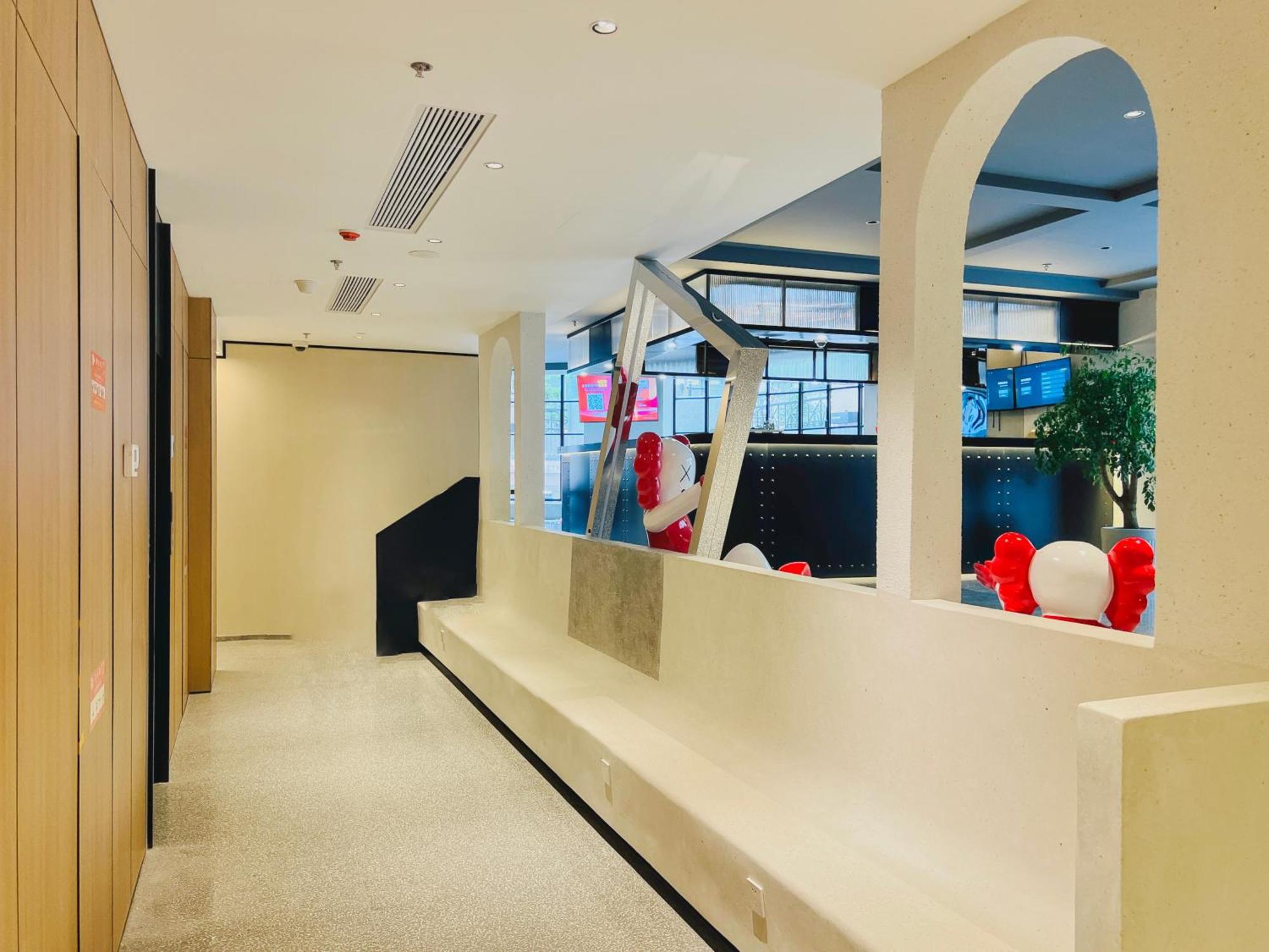 Dayin Garden Hotel -Near People'S Square & Nanjing Road-Large Social Area -Bar -Cafe -Gym -Free Laundry Luggage Storage -24H Front Desk-English Service Shanghai Extérieur photo